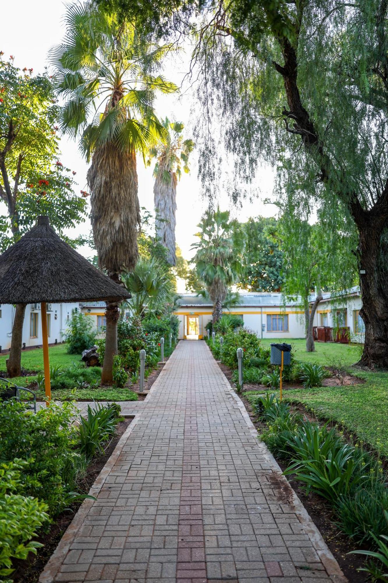 Palapye Cresta Botsalo Hotel מראה חיצוני תמונה
